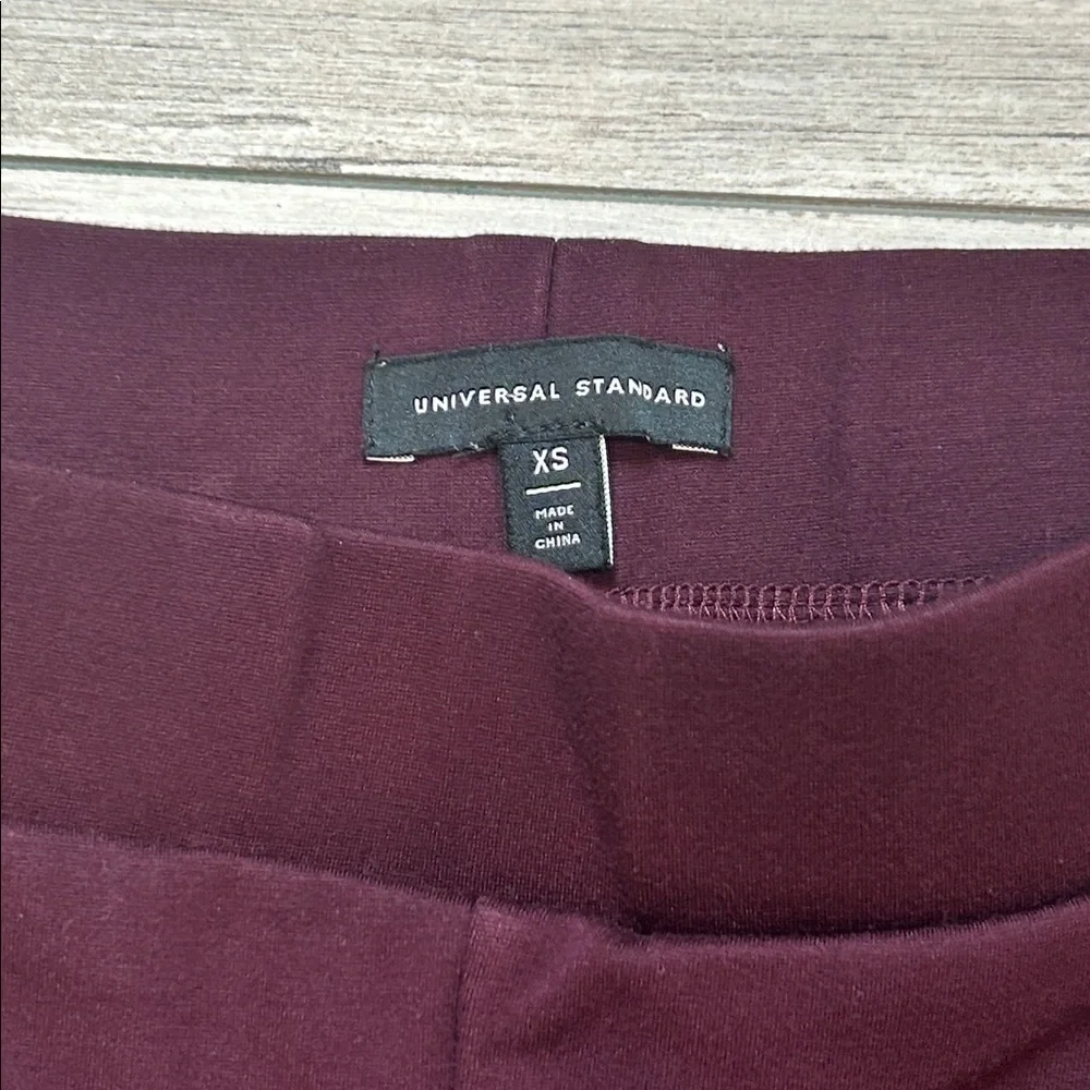 Universal Standard burgundy color pull on elastic waist pants size XS